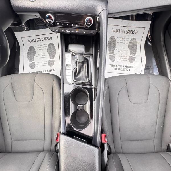 2022 Hyundai Elantra SEL - Photo 22