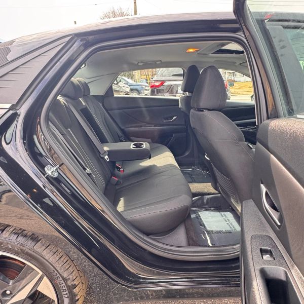 2022 Hyundai Elantra SEL - Photo 19