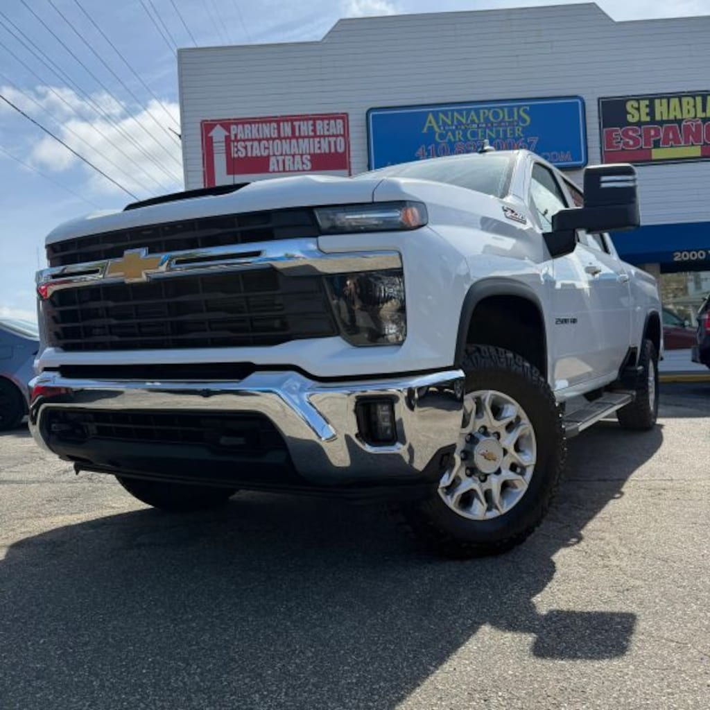 Used 2024 Chevrolet Silverado 2500 HD Crew Cab LT Pickup 4D 6 1/2 ft Pickup