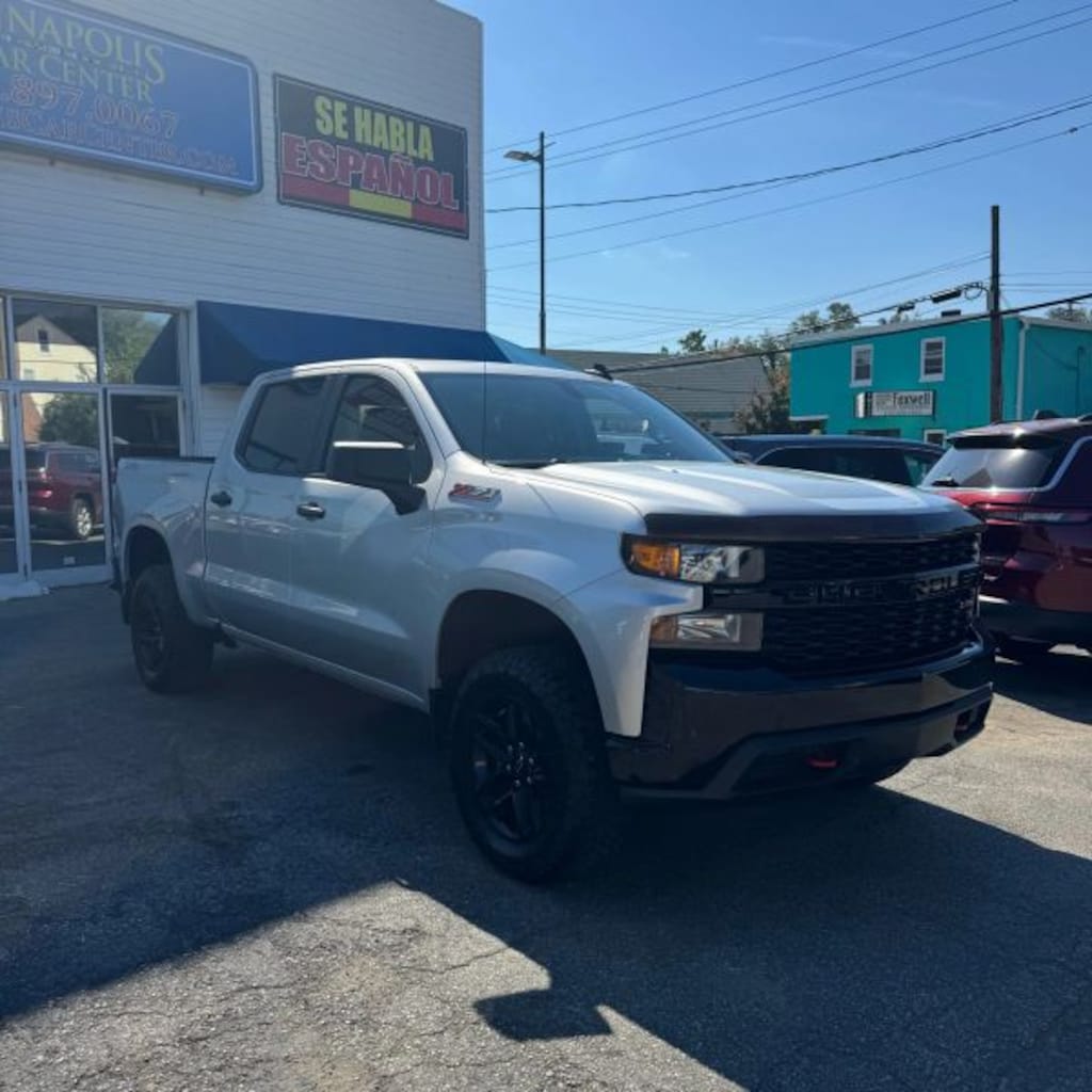 Used 2021 Chevrolet Silverado 1500 Crew Cab Custom Trail Boss Pickup 4D 5 3/4 ft Pickup