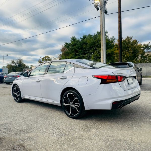 Used 2025 Nissan Altima 2.5 SR Sedan 4D Sedan