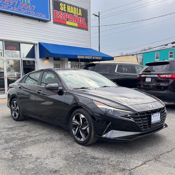 2022 Hyundai Elantra SEL - Photo 6