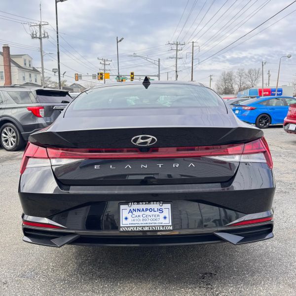 2022 Hyundai Elantra SEL - Photo 7