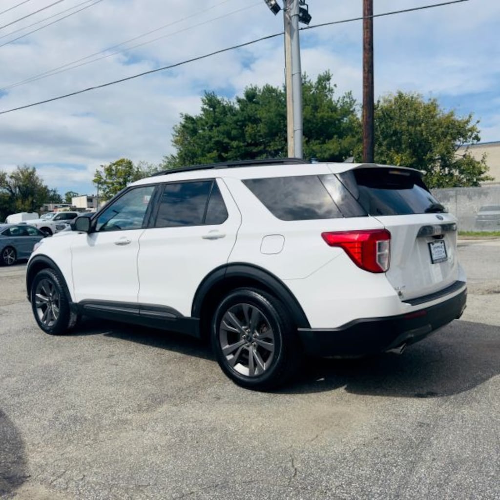 Used 2021 Ford Explorer XLT Sport Utility 4D SUV
