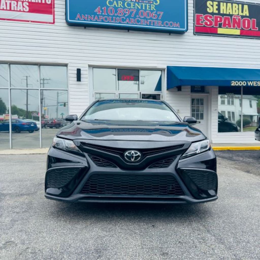 Used 2022 Toyota Camry SE Sedan 4D Sedan