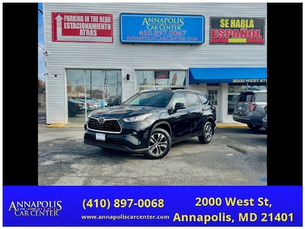 2020 Toyota Highlander XLE Sport Utility 4D SUV