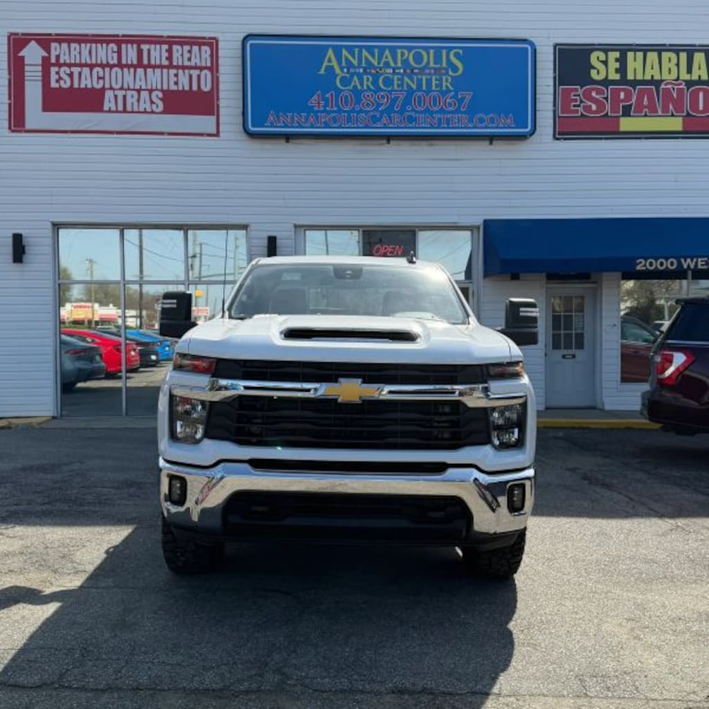 Used 2024 Chevrolet Silverado 2500 HD Crew Cab LT Pickup 4D 6 1/2 ft Pickup