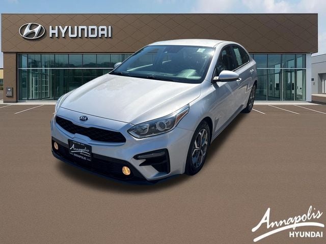 2020 Kia Forte LXS AT's photo