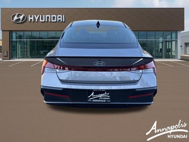 2026 Hyundai Elantra SEL Sport photo 4