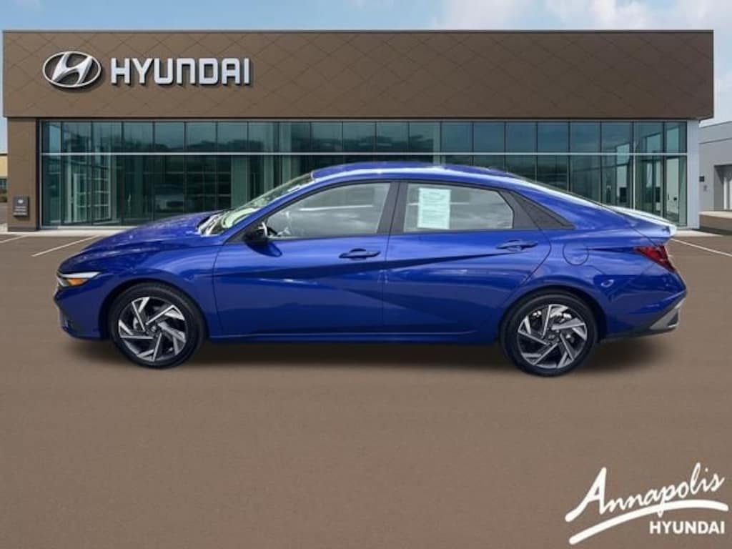 Certified 2025 Hyundai Elantra SEL Sport Sedan