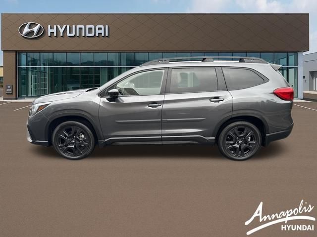 2025 Subaru Ascent Onyx Edition Touring photo 2