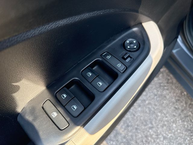 2026 Hyundai Venue SEL - Photo 11
