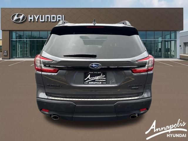 2025 Subaru Ascent Onyx Edition Touring photo 4