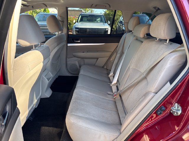 2014 Subaru Outback 2.5i Premium - Photo 25