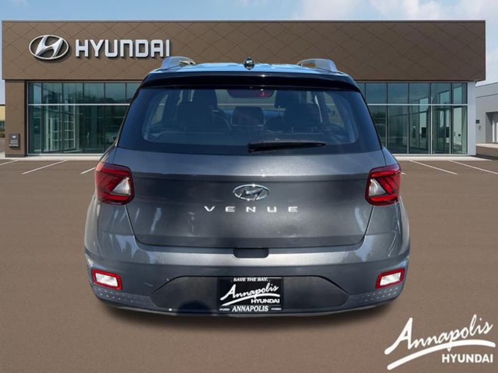Certified 2025 Hyundai Venue Limited SUV