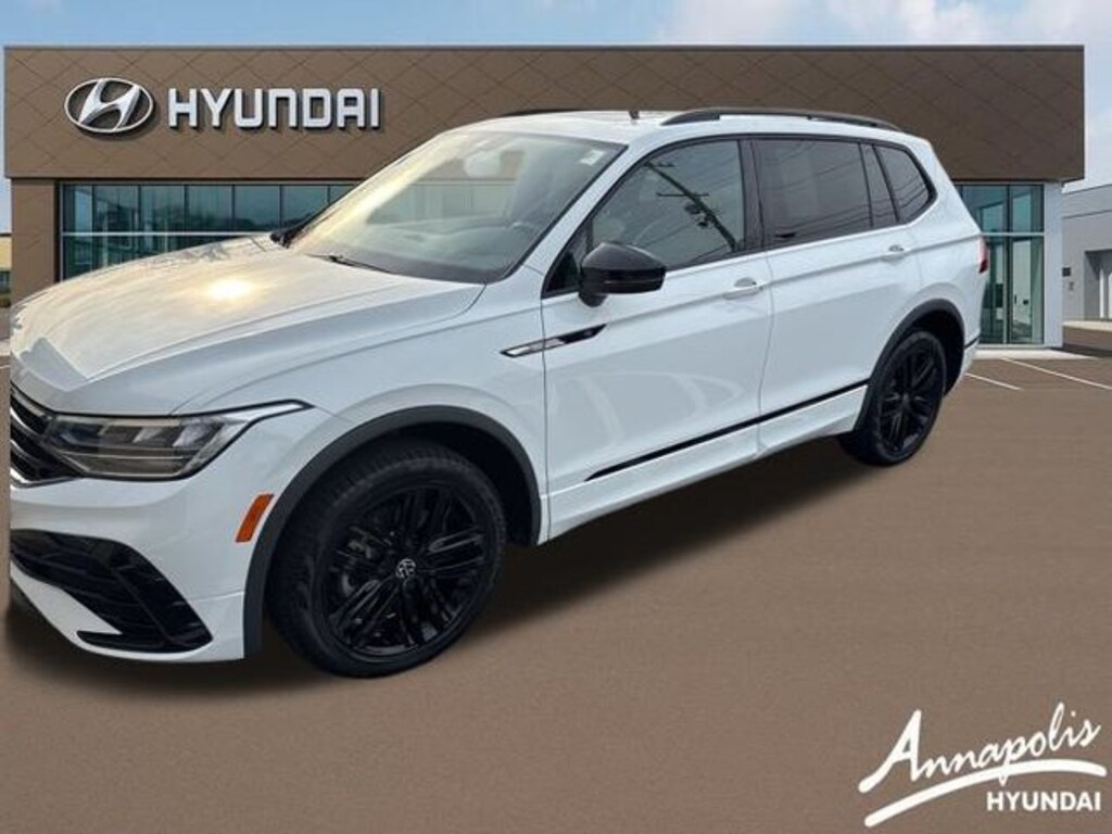 Used 2022 Volkswagen Tiguan 2.0T SE R-Line Black SUV