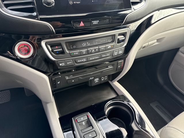 2021 Honda Pilot Touring - Photo 17