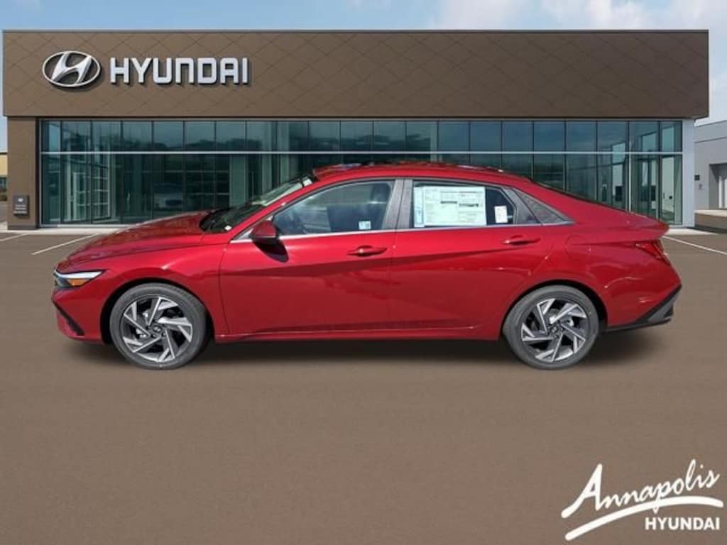 New 2025 Hyundai Elantra Limited Sedan