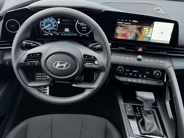 2025 Hyundai Elantra Blue - Photo 17