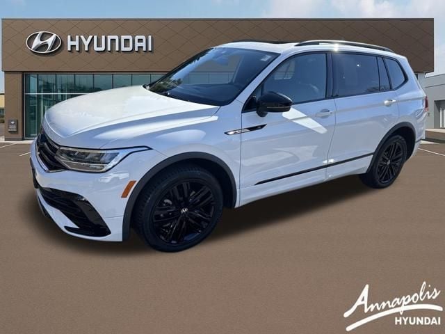 2022 Volkswagen Tiguan SE R-LINE BLACK