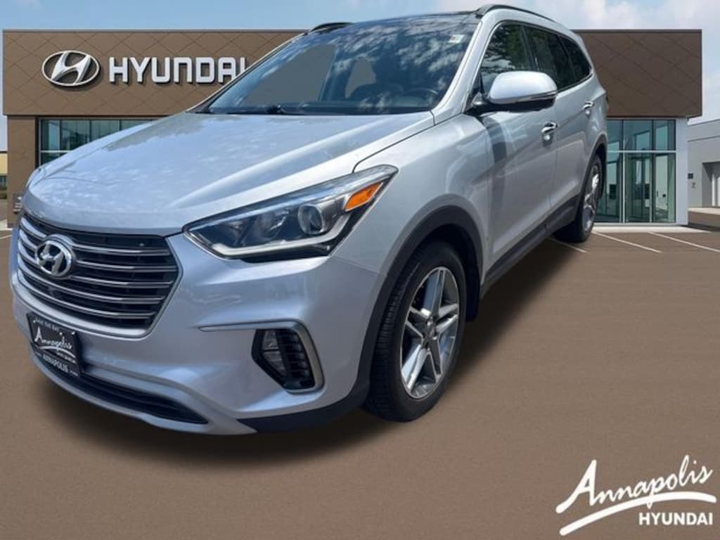 Used 2018 Hyundai Santa Fe SE Ultimate SUV