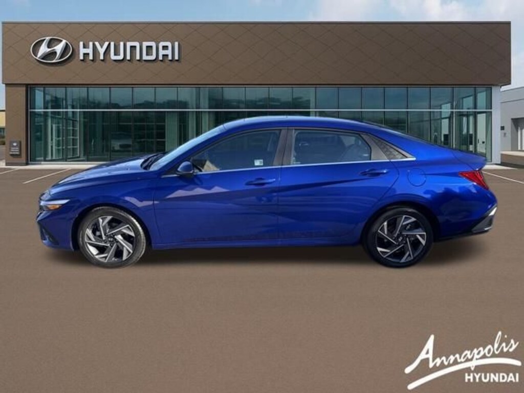Certified 2025 Hyundai Elantra Limited Sedan