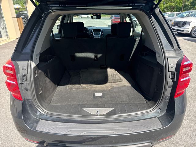 2017 Chevrolet Equinox LS - Photo 23