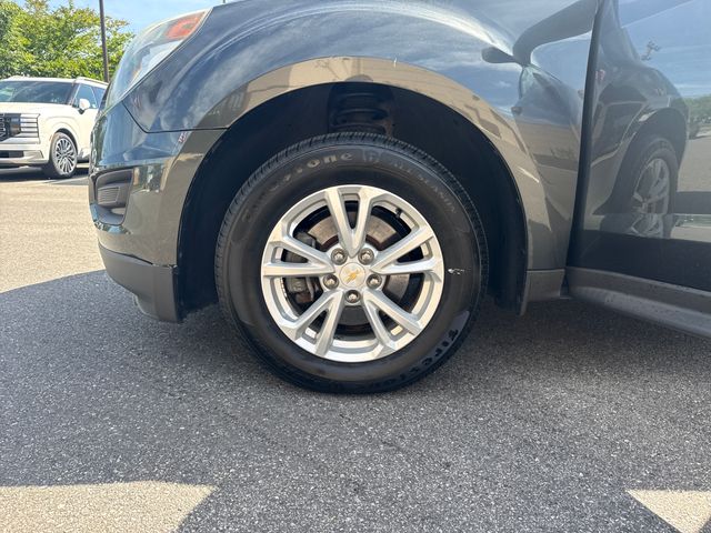 2017 Chevrolet Equinox LS - Photo 27
