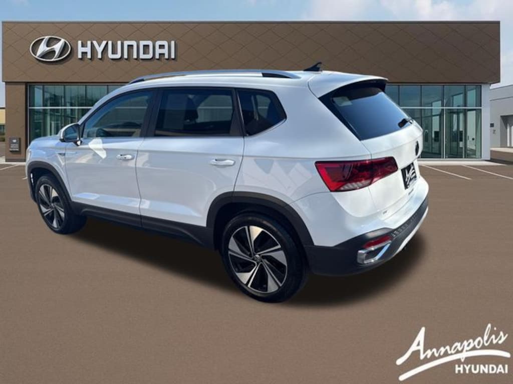 Used 2024 Volkswagen Taos 1.5T SE SUV