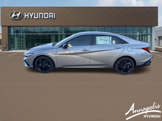 2026 Hyundai Elantra SEL Sport photo 2