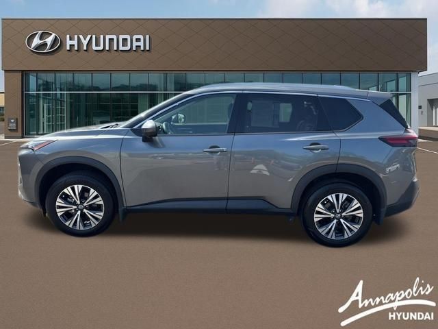 2021 Nissan Rogue SV - Photo 3