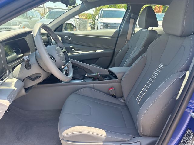 2026 Hyundai Elantra SEL Sport - Photo 9