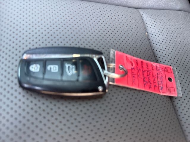 2018 Hyundai Santa Fe SE Ultimate - Photo 29