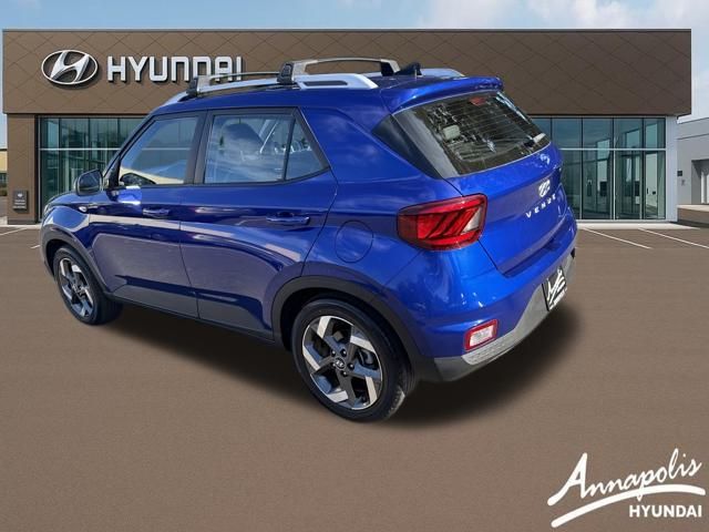 2022 Hyundai Venue SEL Limited photo 3