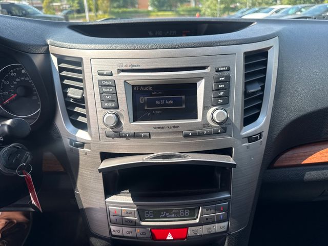 2014 Subaru Outback 2.5i Limited - Photo 19