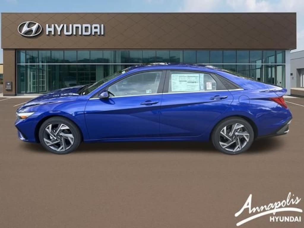 New 2025 Hyundai Elantra Limited Sedan