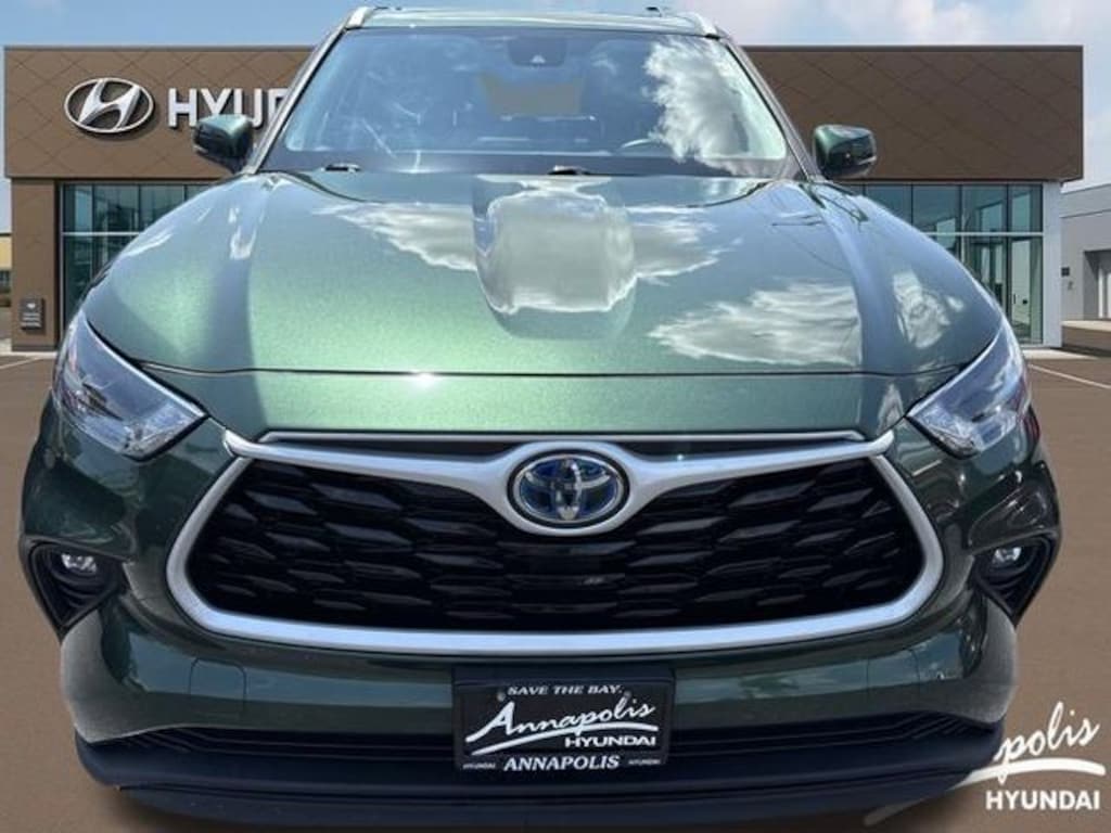Used 2023 Toyota Highlander Hybrid XLE SUV
