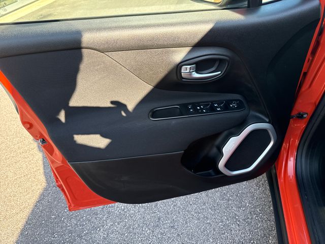 2018 Jeep Renegade Latitude - Photo 10