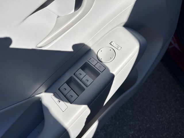 2026 Hyundai Kona SE - Photo 11