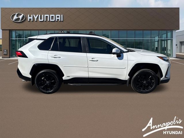 2023 Toyota RAV4 SE - Photo 6