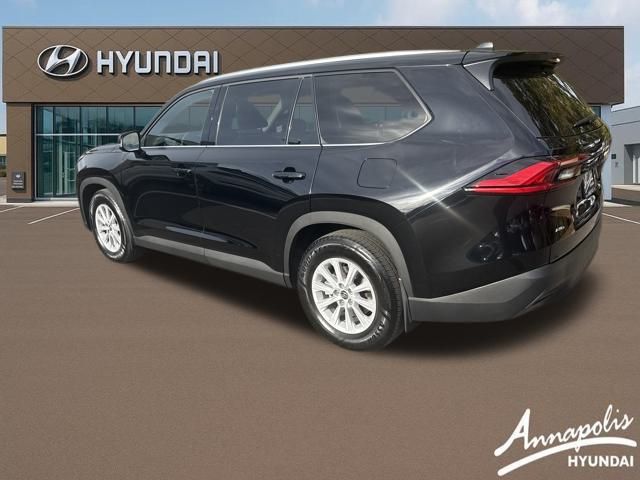 2024 Toyota Grand Highlander XLE photo 2