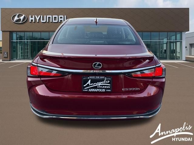 2024 Lexus ES Hybrid 300h