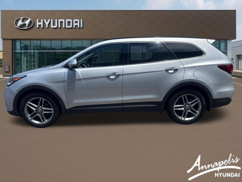 Used 2018 Hyundai Santa Fe SE Ultimate SUV