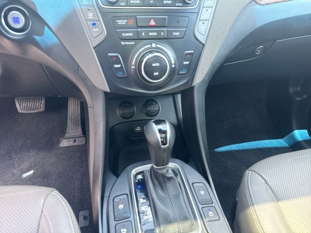 2018 Hyundai Santa Fe SE Ultimate - Photo 12