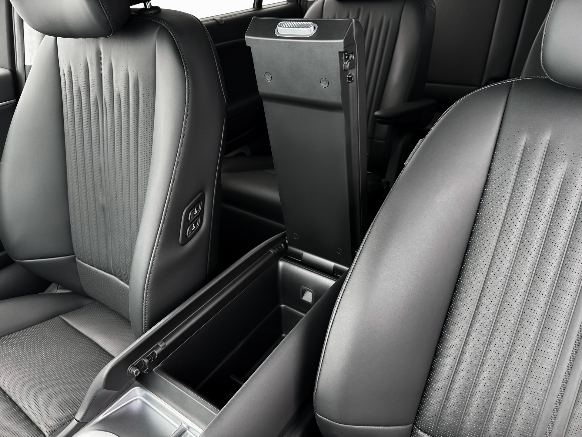 2026 Hyundai IONIQ 9 Performance Calligraphy - Photo 18