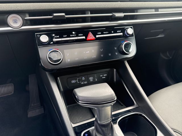 2025 Hyundai Santa Cruz Limited - Photo 17