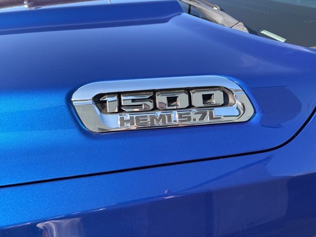 2019 Ram 1500 Big Horn Lone Star photo 3