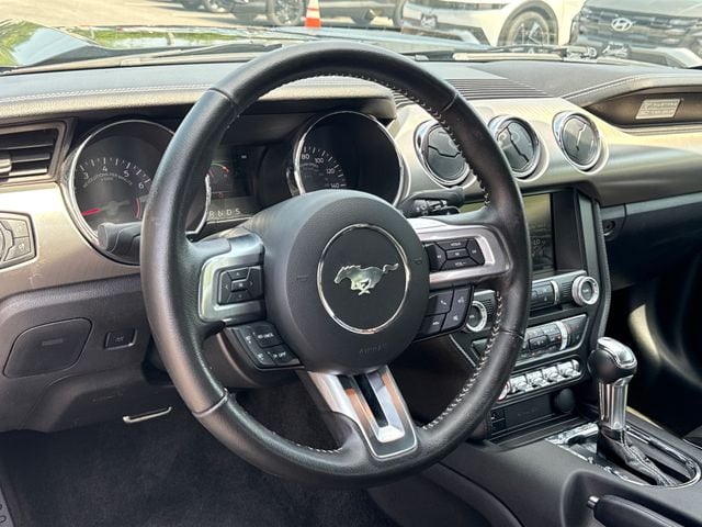 2015 Ford Mustang GT - Photo 14