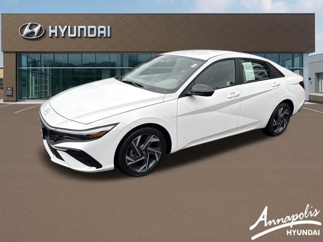 2025 Hyundai Elantra SEL's photo