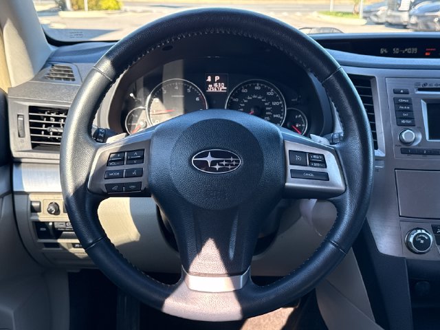 2014 Subaru Outback 2.5i Premium - Photo 14